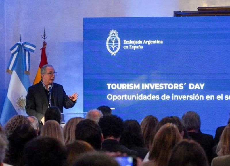 Misiones presentó su potencial turístico y productivo ante inversores internacionales en FITUR 2026