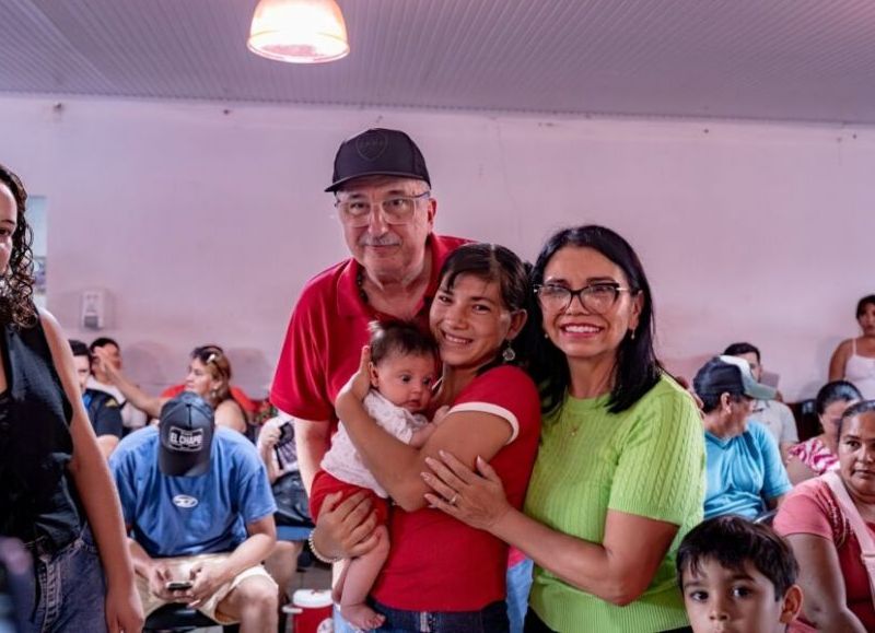 VIDEO | Familias de Santa Ana recibieron títulos de propiedad y constancias de ocupación en manos del gobernador