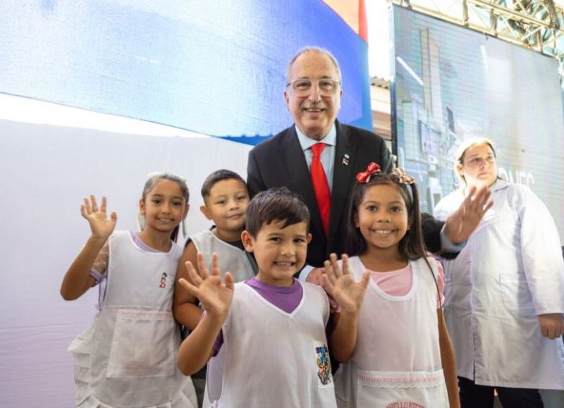 VIDEO | Passalacqua encabezó el inicio del ciclo lectivo 2026 en San Javier